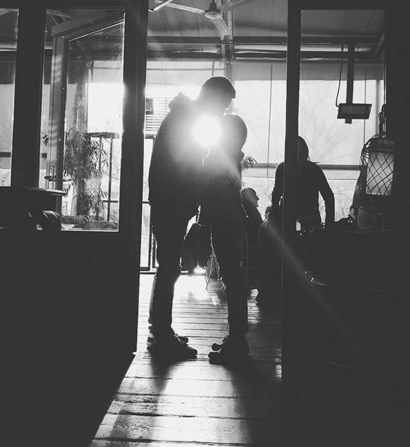 10 γνωστά-άγνωστα κρυφά μπαρ της Αθήνας ιδανικά για τον Αγιο Βαλεντίνο -Απόμερα, ρετρό και ρομαντικά [εικόνες] | iefimerida.gr 25