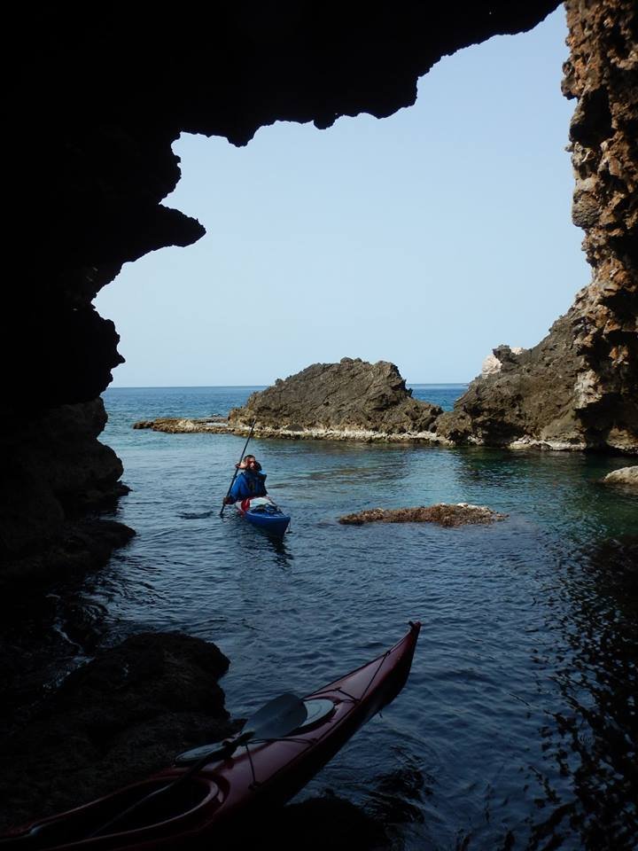 Εκανε τον γύρο της Κρήτης με καγιάκ σε 39 μέρες- Μοναδικές εικόνες από το ταξίδι του [εικόνες & βίντεο] | iefimerida.gr 21
