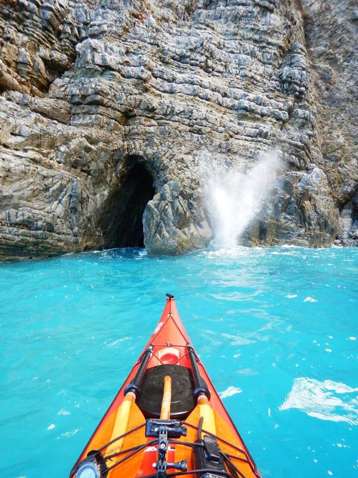 Εκανε τον γύρο της Κρήτης με καγιάκ σε 39 μέρες- Μοναδικές εικόνες από το ταξίδι του [εικόνες & βίντεο] | iefimerida.gr 14