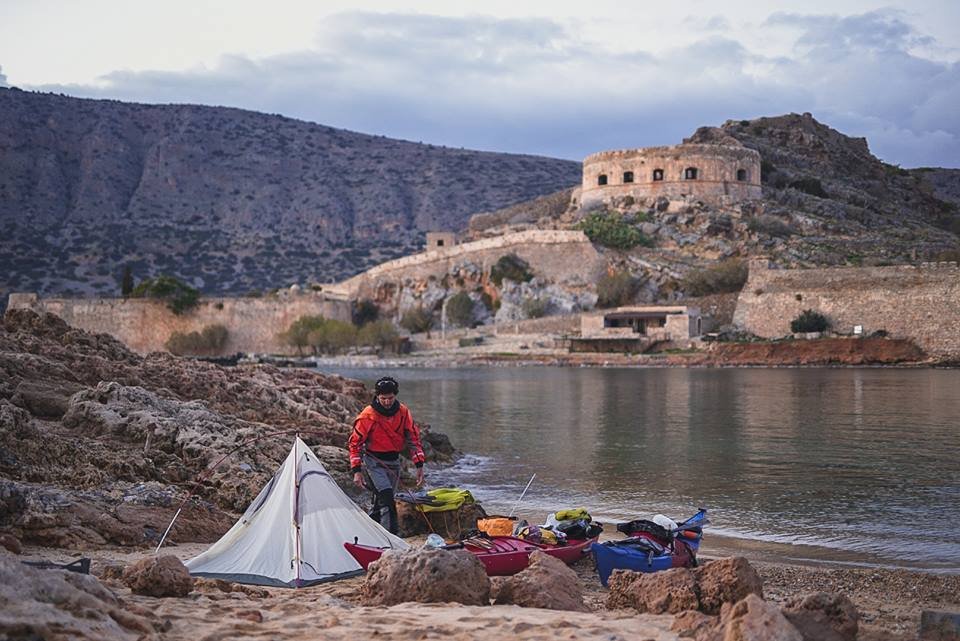 Εκανε τον γύρο της Κρήτης με καγιάκ σε 39 μέρες- Μοναδικές εικόνες από το ταξίδι του [εικόνες & βίντεο] | iefimerida.gr 8