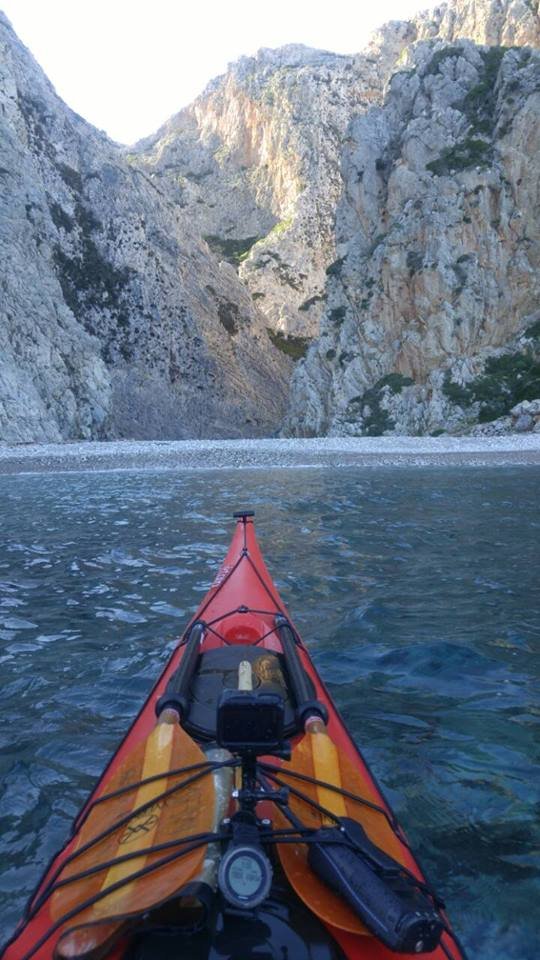 Εκανε τον γύρο της Κρήτης με καγιάκ σε 39 μέρες- Μοναδικές εικόνες από το ταξίδι του [εικόνες & βίντεο] | iefimerida.gr 2