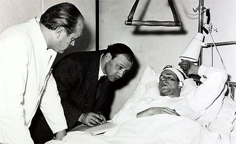 Οταν δάκρυσε το ποδόσφαιρο -60 χρόνια μετά το αεροπορικό δυστύχημα της Μάντσεστερ Γιουνάιτεντ στο Μόναχο [εικόνες & βίντεο] | iefimerida.gr 3