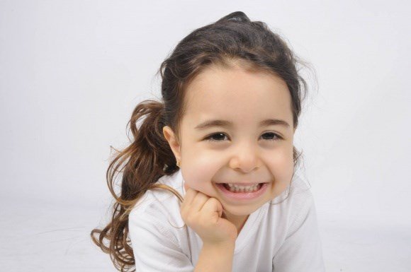 Μελέκ ή Τουρνά: Ποια είναι η 9χρονη πρωταγωνίστρια του Anne -Το παιδί-θαύμα που παίζει σαν φτασμένη ηθοποιός [εικόνες] | iefimerida.gr 1