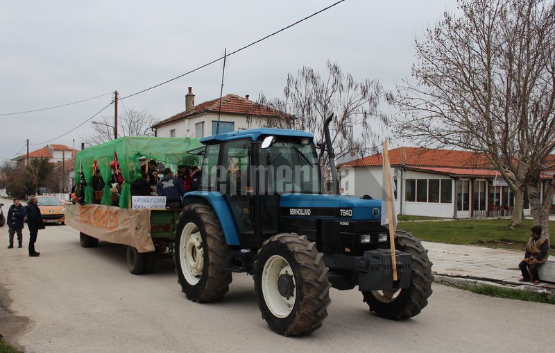 Το iefimerida στον ακριτικό Εβρο – Το αποκριάτικο έθιμο του «Μπέη» στο χωριό Κόμαρα [εικόνες] | iefimerida.gr 0