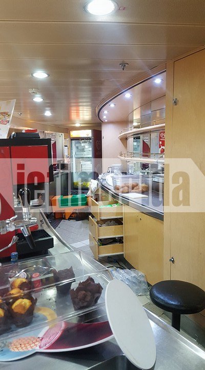 Εφιαλτικό ταξίδι με πλοίο προς την Κρήτη, λόγω κακοκαιρίας -Σπασμένα ψυγεία, πιάνα, υπολογιστές [εικόνες] | iefimerida.gr 2