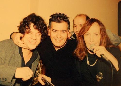 Γιώτα Γιάννα: Ποια είναι η ροκ γιαγιά που εμφανίστηκε με την Πάολα και προκάλεσε χαμό [βίντεο] | iefimerida.gr 2