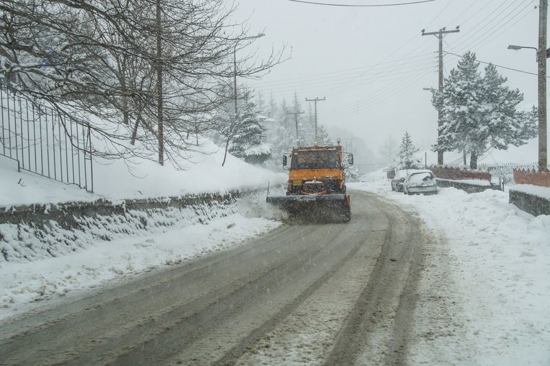 Ο «Κρέοντας» έντυσε στα λευκά τη χώρα -Πού έπεσε πολύ χιόνι [εικόνες & βίντεο] | iefimerida.gr 12