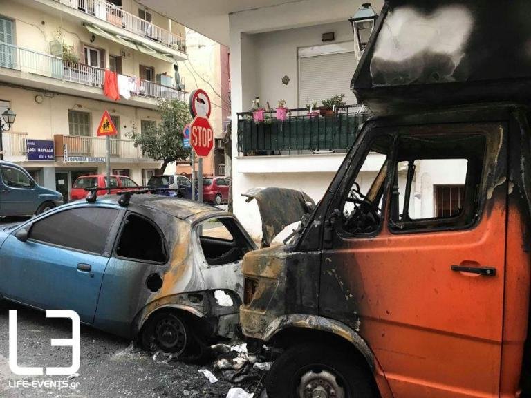 Λαμπάδιασε καντίνα στη Θεσσαλονίκη τα ξημερώματα -Μαζί κι ένα σταθμευμένο όχημα [εικόνες] | iefimerida.gr 4