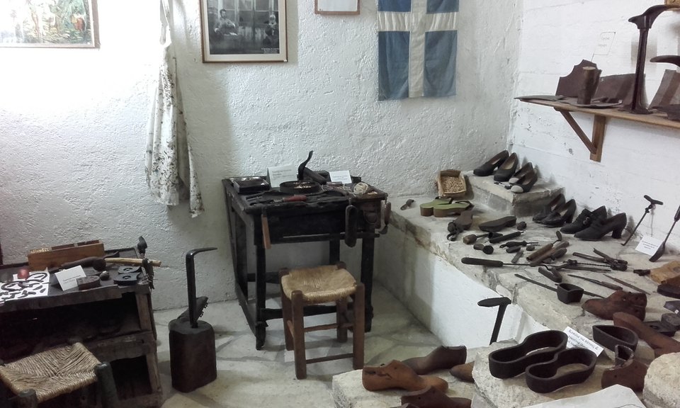 Το Λαογραφικό Μουσείο Καλλιμασιάς στη Χίο -Με εργαστήριο παστελιού, τσαγκάρη, καπελά [εικόνες] | iefimerida.gr 7