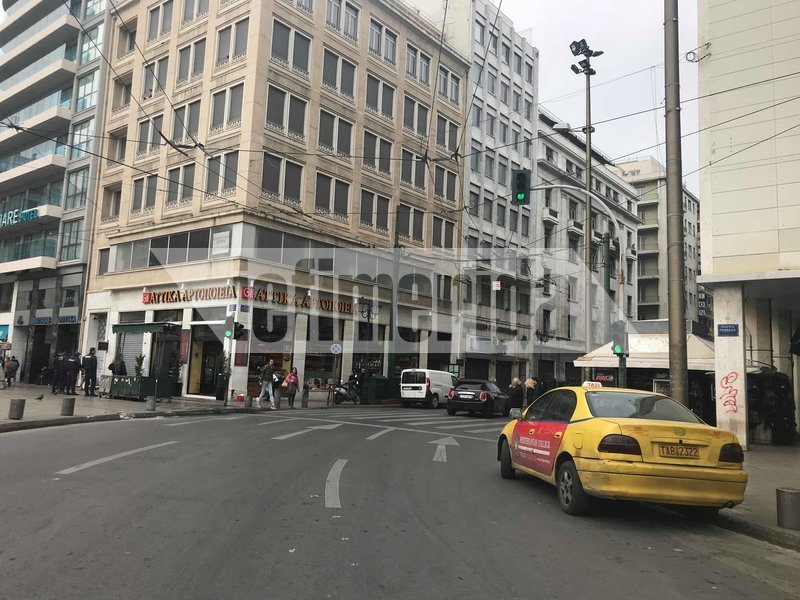 Αδειασαν οι δρόμοι -Σε ρυθμούς Καθαράς Δευτέρας η Αθήνα [εικόνες] | iefimerida.gr 1