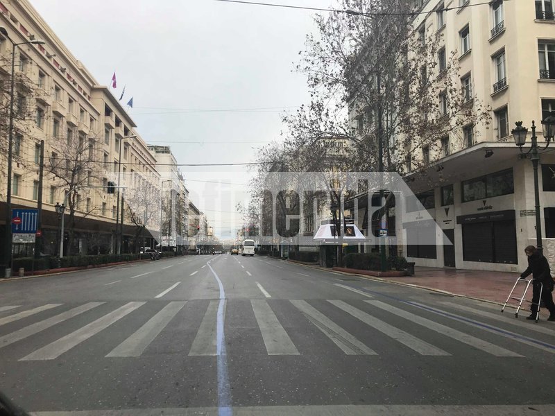 Αδειασαν οι δρόμοι -Σε ρυθμούς Καθαράς Δευτέρας η Αθήνα [εικόνες] | iefimerida.gr 3