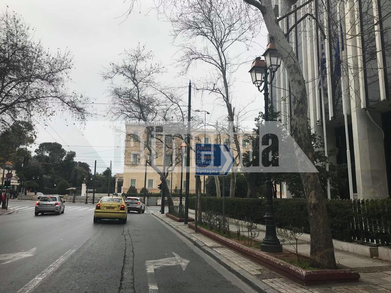 Αδειασαν οι δρόμοι -Σε ρυθμούς Καθαράς Δευτέρας η Αθήνα [εικόνες] | iefimerida.gr 4