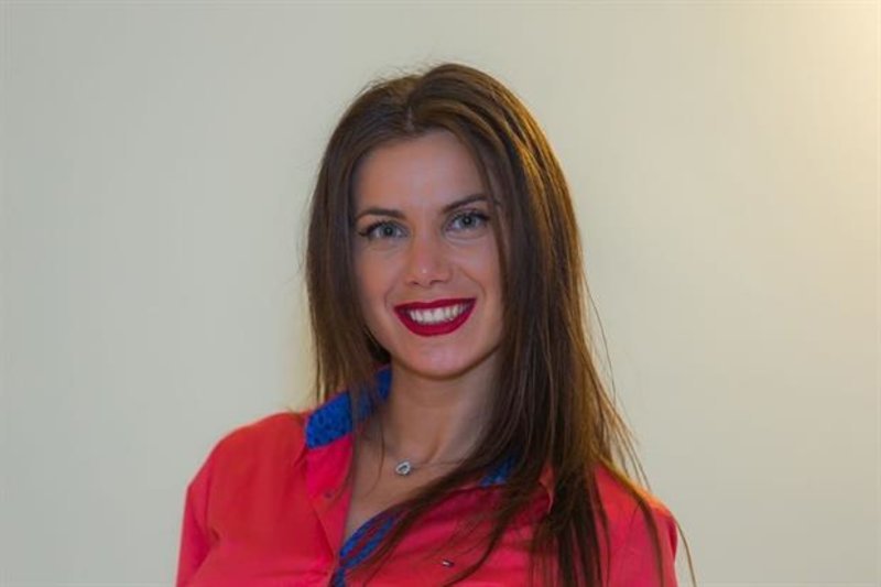 Μια Κρητικοπούλα αεροσυνοδός της βασιλικής οικογένειας της Σαουδικής Αραβίας [εικόνες & βίντεο] | iefimerida.gr 0