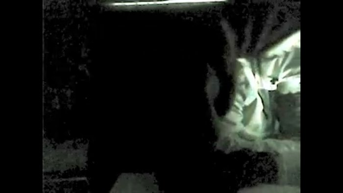 Φωτογραφίες-ντοκουμέντα: Η στιγμή που οι «διαρρήκτες των θεάτρων» ανοίγουν το ταμείο θεατρικής σκηνής [εικόνες] | iefimerida.gr 2