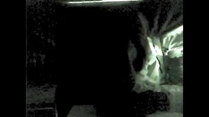 Φωτογραφίες-ντοκουμέντα: Η στιγμή που οι «διαρρήκτες των θεάτρων» ανοίγουν το ταμείο θεατρικής σκηνής [εικόνες] | iefimerida.gr 1