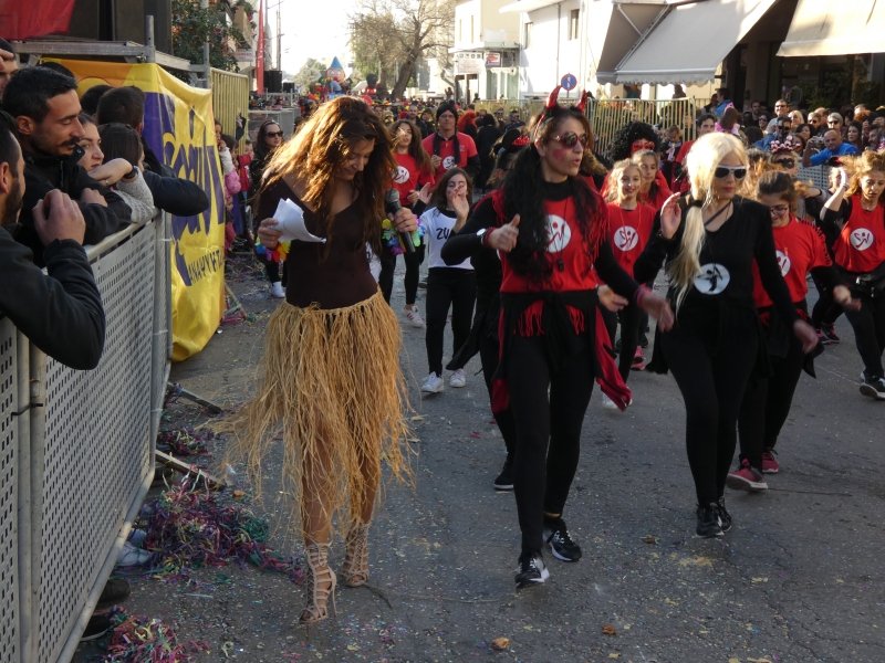 Η (λίγο παραπάνω από ό,τι ταίριαζε) σέξι εμφάνιση της Ειρήνης Κολλιδά στο χανιώτικο καρναβάλι [εικόνες] | iefimerida.gr 8