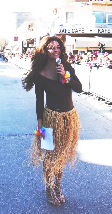 Η (λίγο παραπάνω από ό,τι ταίριαζε) σέξι εμφάνιση της Ειρήνης Κολλιδά στο χανιώτικο καρναβάλι [εικόνες] | iefimerida.gr 6