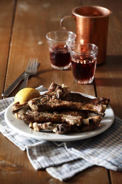 Τσικνοπέμπτη: Οι 10 ταβέρνες με τα καλύτερα παϊδάκια και μπριζολάκια της Αθήνας [εικόνες] | iefimerida.gr 0