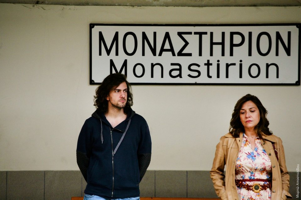 Κυρία Κούλα: Ο απαγορευμένος έρωτας του Κουμανταρέα στα βαγόνια του ηλεκτρικού [εικόνες & βίντεο] | iefimerida.gr 2