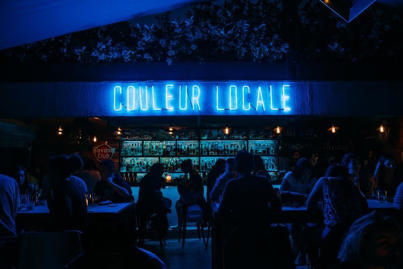 10 γνωστά-άγνωστα κρυφά μπαρ της Αθήνας ιδανικά για τον Αγιο Βαλεντίνο -Απόμερα, ρετρό και ρομαντικά [εικόνες] | iefimerida.gr 7