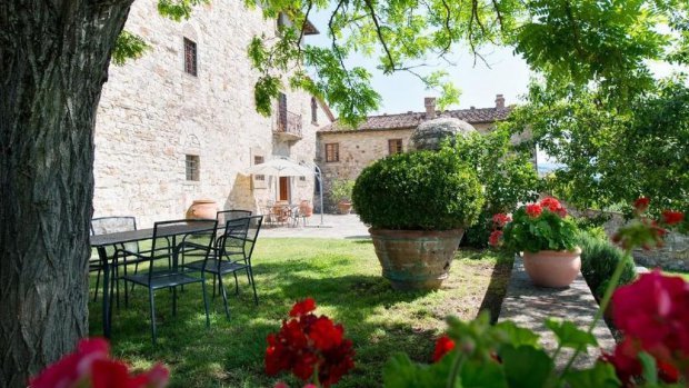 Πωλείται το σπίτι όπου ζούσε ο Μιχαήλ Αγγελος -Πύργος στα αμπέλια της Τοσκάνης [εικόνες] | iefimerida.gr 0