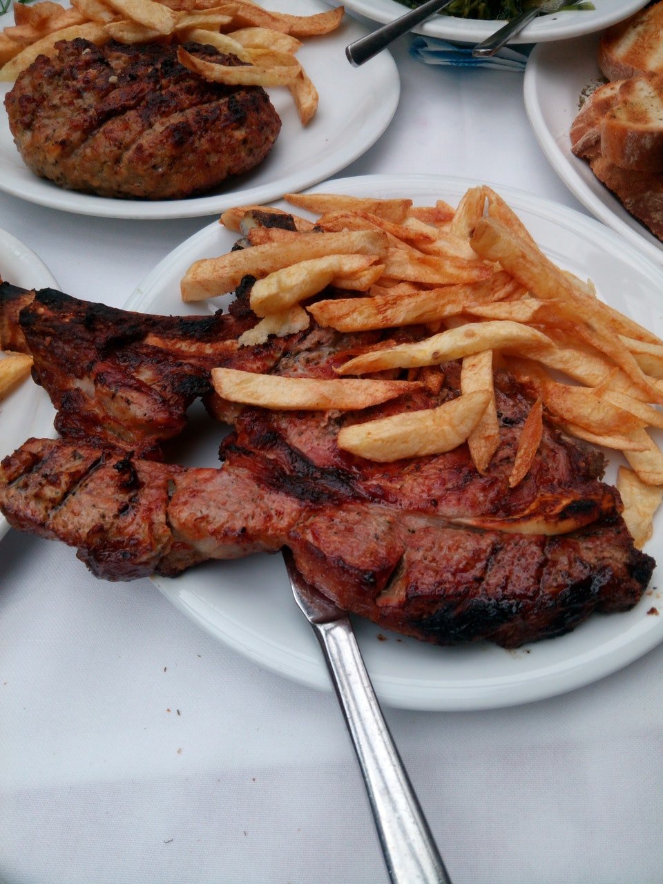 Τσικνοπέμπτη: Οι 10 ταβέρνες με τα καλύτερα παϊδάκια και μπριζολάκια της Αθήνας [εικόνες] | iefimerida.gr 13