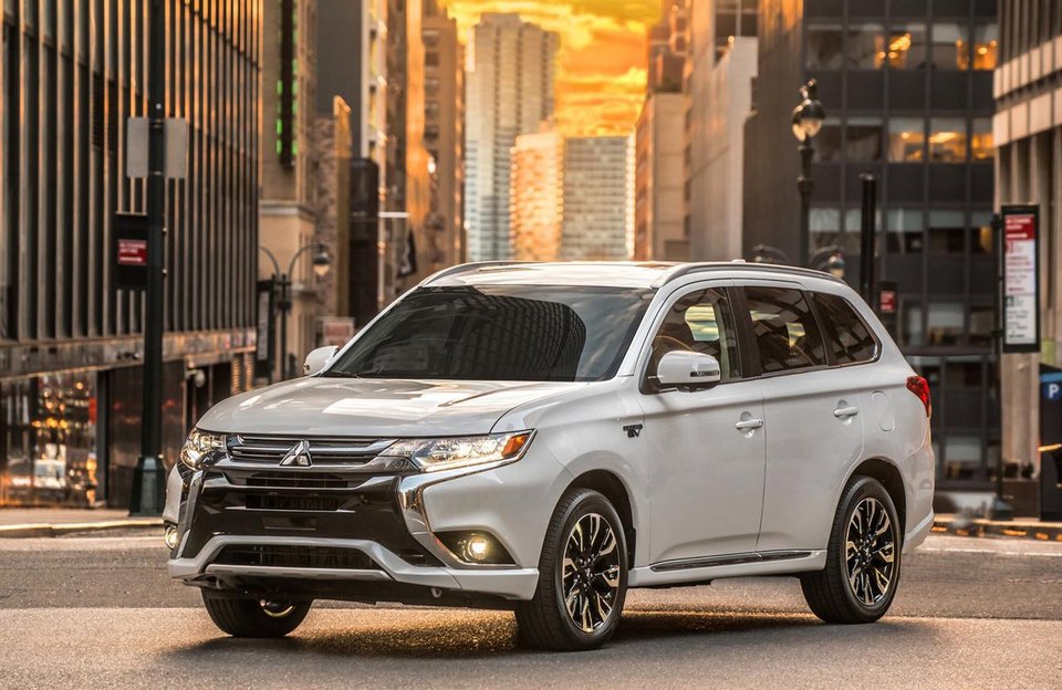 Το Mitsubishi Outlander PHEV έφτασε τις 100.000 πωλήσεις στην Ευρώπη | iefimerida.gr 0