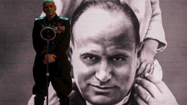 Τι θα γινόταν εάν επέστρεφε σήμερα ο Μουσολίνι; Μία ταινία που προκαλεί αντιδράσεις [εικόνες & βίντεο] | iefimerida.gr 0