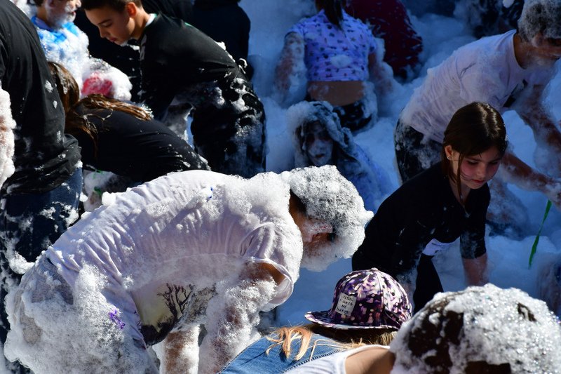Απόκριες στο Ναύπλιο: Γιαουρτομαχίες, τσουβαλοδρομίες και κυνήγι χαμένου θησαυρού [εικόνες & βίντεο] | iefimerida.gr 3
