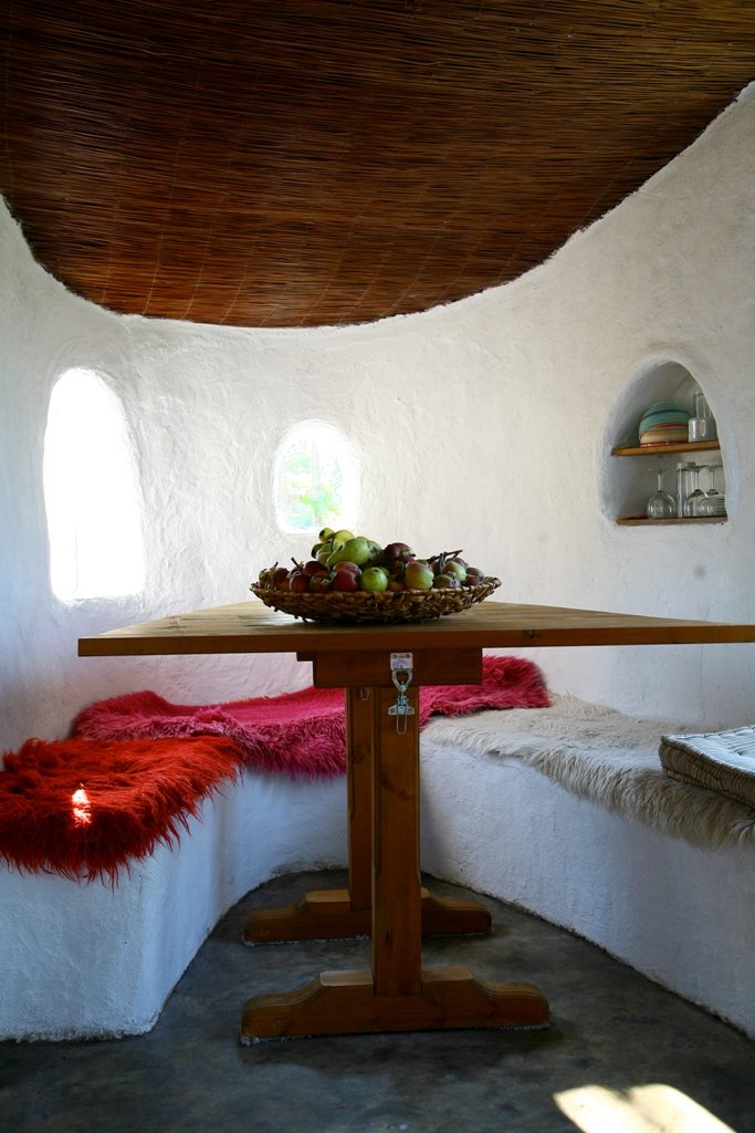 Cob: Δυο Λαρισαίοι φτιάχνουν (κανονικά) σπίτια από άχυρο και πηλό, από 1.500 ευρώ [εικόνες] | iefimerida.gr 19