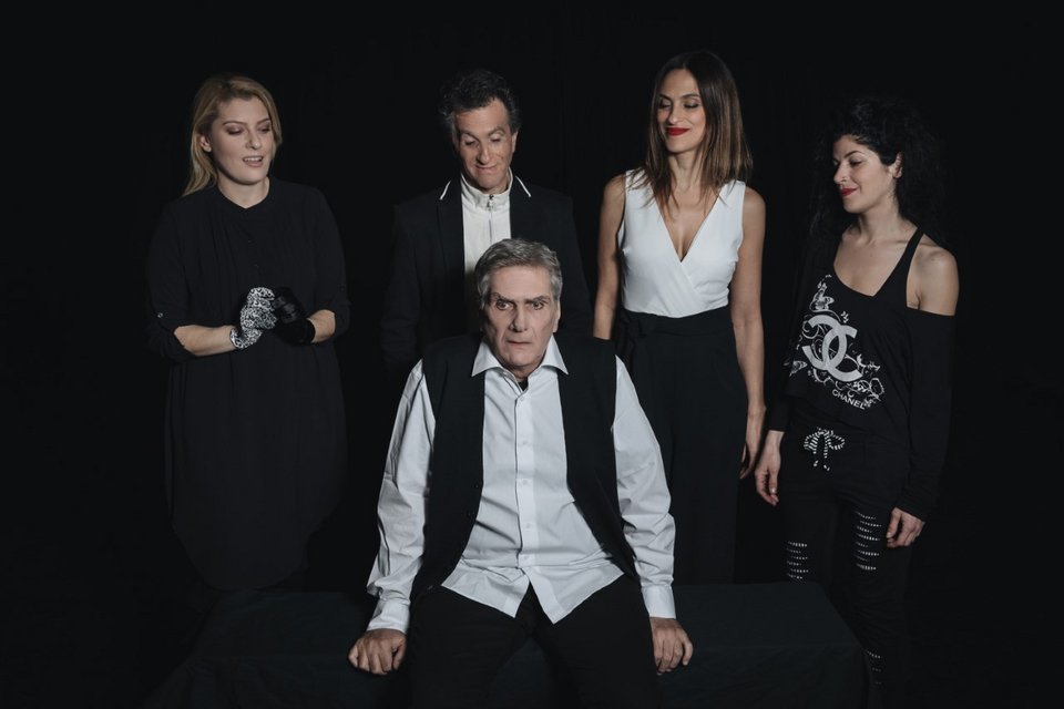 Ο Κώστας Μπίγαλης γράφει θεατρικό έργο και πρωταγωνιστεί -Για φόβους και εμμονές [εικόνες] | iefimerida.gr 1