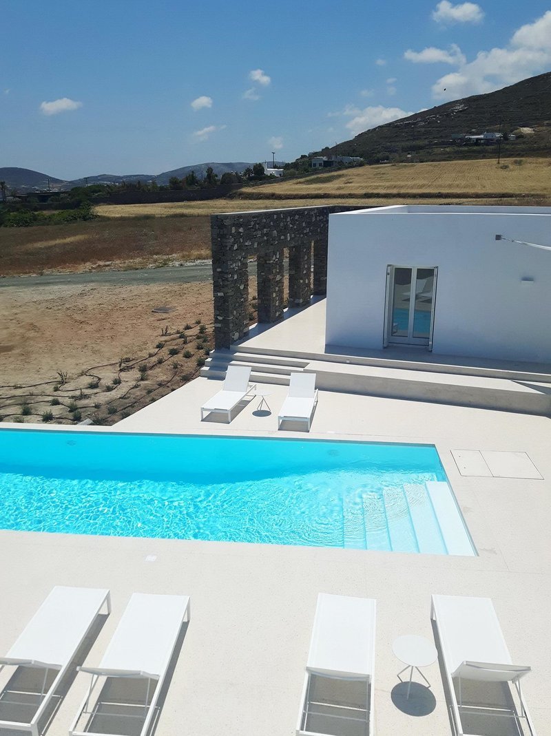 Το σπίτι «αγκαλιά» στην Πάρο -Με θέα το απέραντο γαλάζιο [εικόνες] | iefimerida.gr 3