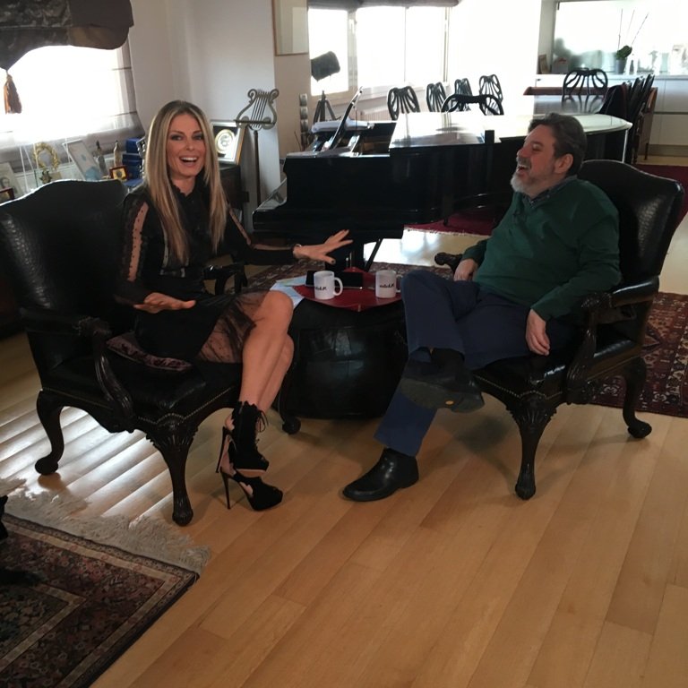 Ο συνθέτης Δημήτρης Παπαδημητρίου ανοίγει το σπίτι του στην εκπομπή «RealtaLK» στο Novalifε [εικόνες & βίντεο] | iefimerida.gr 2