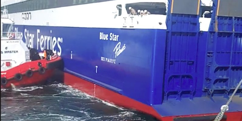 Το Blue Star Patmos και πάλι στη θάλασσα -Ρυμουλκά το βγάζουν από τα ναυπηγεία [βίντεο] | iefimerida.gr 0