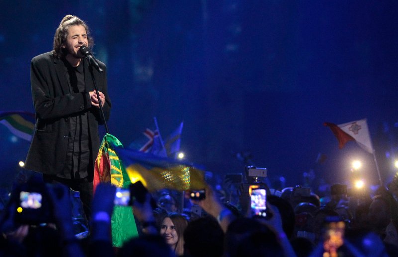 Σαλβαντόρ Σομπράλ: Πήρε εξιτήριο μετά την επέμβαση μεταμόσχευσης καρδιάς [εικόνες] | iefimerida.gr 0