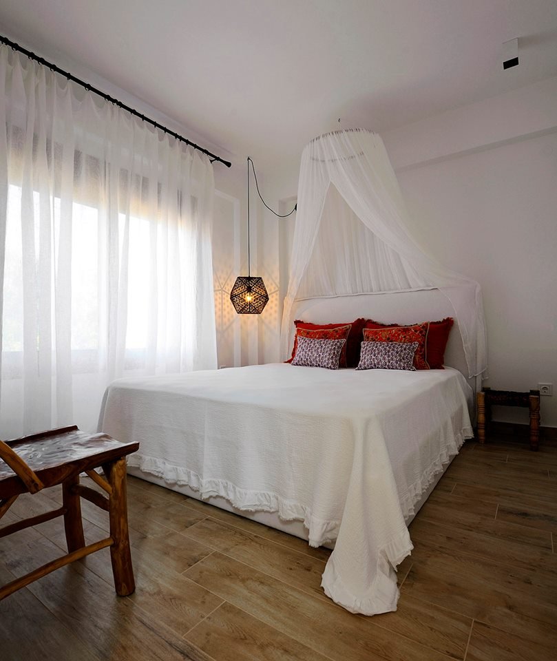 Αυτό το σπίτι μέσα στους ελαιώνες της Θάσου είναι ένας ύμνος στην μποέμ πολυτέλεια [εικόνες] | iefimerida.gr 18