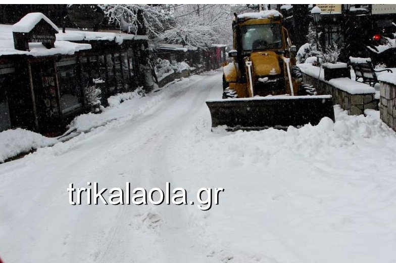Σφοδρή χιονοθύελλα στα ορεινά των Τρικάλων [εικόνες & βίντεο] | iefimerida.gr 4