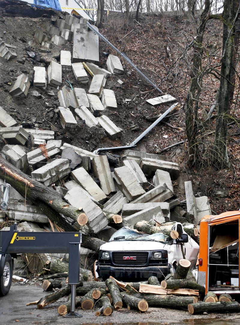 ΗΠΑ: Σφοδρές καταιγίδες πλήττουν τις μεσοδυτικές πολιτείες -4 νεκροί [εικόνες] | iefimerida.gr 0