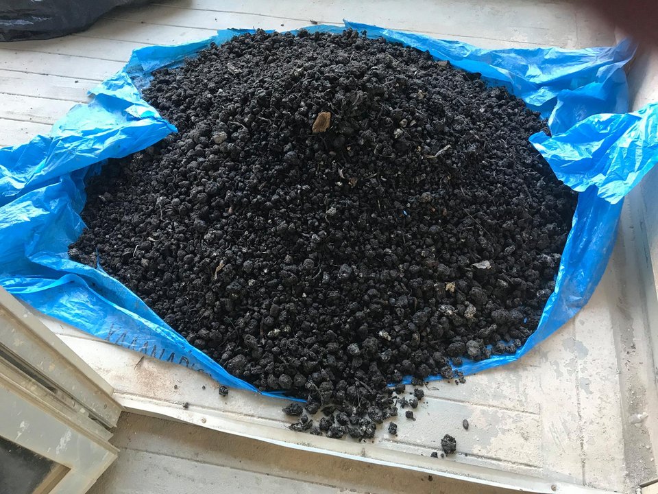 Στο Χαλάνδρι ανακυκλώνουν τα υπολείμματα φαγητών και φτιάχνουν καύσιμα και ζωοτροφές [εικόνες & βίντεο] | iefimerida.gr 2