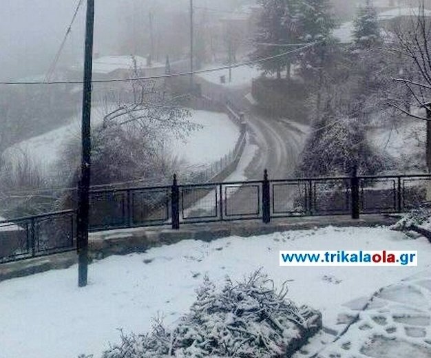 Χιονιάς στα ορεινά, καταιγίδες στην υπόλοιπη χώρα -Πού χτυπά η Ιοκάστη [εικόνες & βίντεο] | iefimerida.gr 2