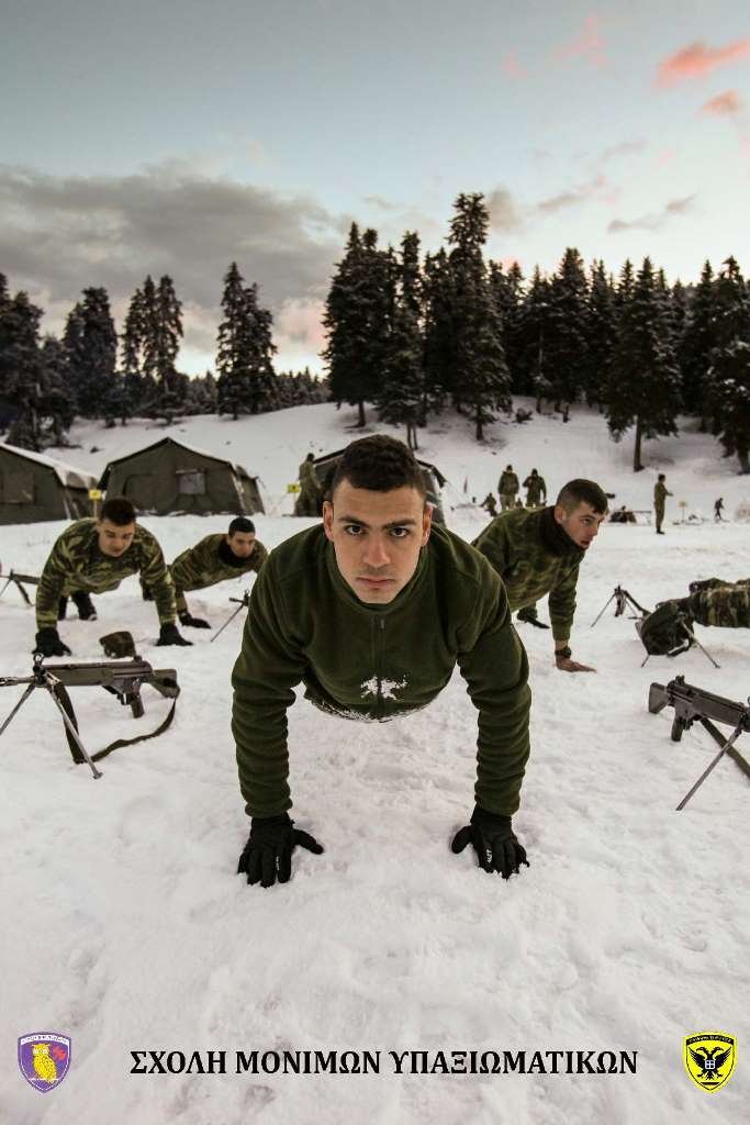Δύναμη πυρός στα χιόνια οι Ενοπλες Δυνάμεις -Ελεύθεροι σκοπευτές και καταδρομείς σκιέρ [εικόνες] | iefimerida.gr 10