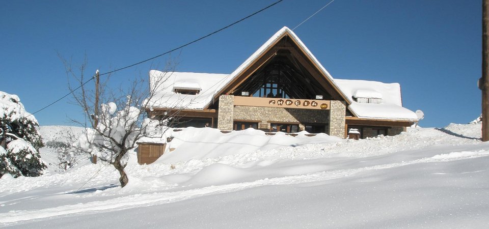 Βόλτα στα χιονοδρομικά κέντρα της Πελοποννήσου -Ζήρεια, Καλάβρυτα, Μαίναλο [εικόνες] | iefimerida.gr 0