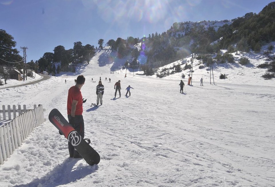 Βόλτα στα χιονοδρομικά κέντρα της Πελοποννήσου -Ζήρεια, Καλάβρυτα, Μαίναλο [εικόνες] | iefimerida.gr 1