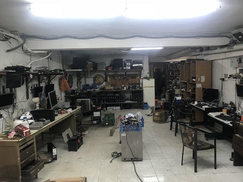 Μεγάλο χτύπημα στα παράνομα «φρουτάκια» από την ΕΛΑΣ: Εξαρθρώθηκε μια από τις μεγαλύτερες εγκληματικές οργανώσεις [εικόνες] | iefimerida.gr 2