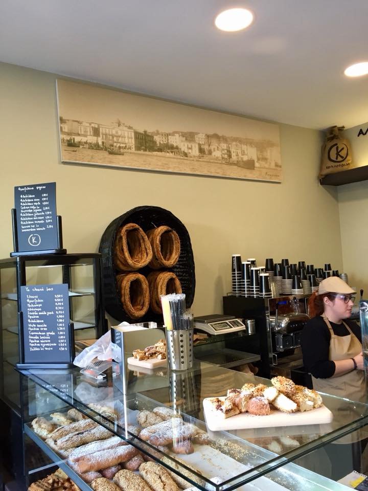 Νέα μανία -Γιατί στη Νέα Σμύρνη κάνουν ουρές έξω από αυτό το μαγαζί, για ένα κουλούρι Θεσσαλονίκης [εικόνες] | iefimerida.gr 9