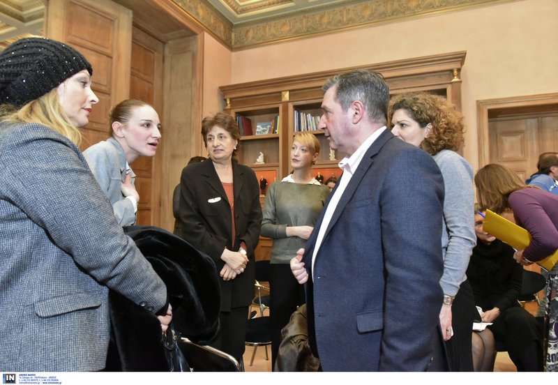 Πρωτοβουλία καλλιτεχνών-Καμίνη κατά της δημόσιας χρήσης & διακίνησης ναρκωτικών [εικόνες] | iefimerida.gr 5