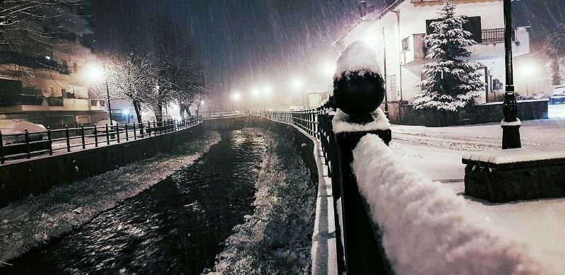 Ανοιξιάτικο χιόνι στη Φλώρινα -Το έστρωσε κανονικά, έφθασε τους 26 πόντους [εικόνες] | iefimerida.gr 1