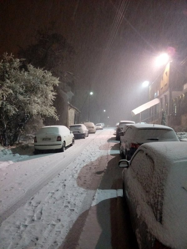 Ανοιξιάτικο χιόνι στη Φλώρινα -Το έστρωσε κανονικά, έφθασε τους 26 πόντους [εικόνες] | iefimerida.gr 9