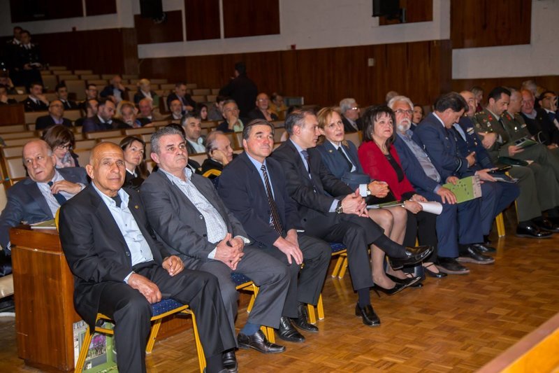 «Συμπολιτεία Ολυμπίας»: Βραβεύθηκαν 9 θρύλοι Ολυμπιονίκες της πάλης -Από τον Μυγιάκη ως τον Χολίδη [εικόνες] | iefimerida.gr 3