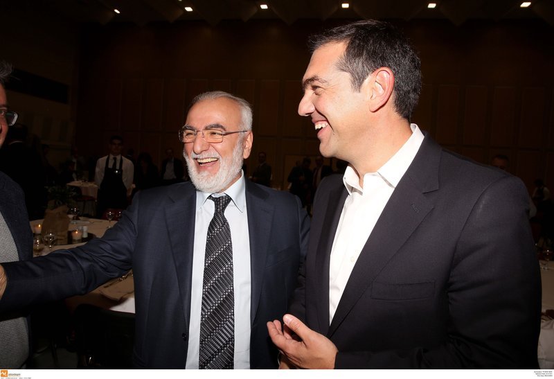 Spiegel: Σαββίδης και Τσίπρας οφείλουν πολλά ο ένας στον άλλο | iefimerida.gr 1